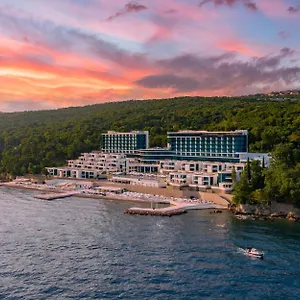Hilton Costabella And Hotel
